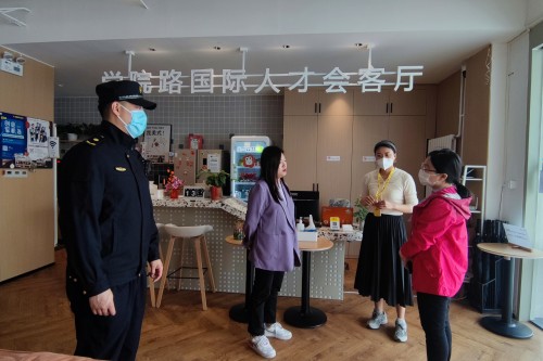 海淀区开展外语标识专项执法