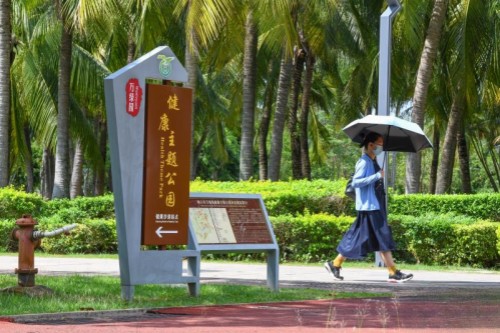 海口推进公共信息导向系统标准化建设，规范“无声导游”